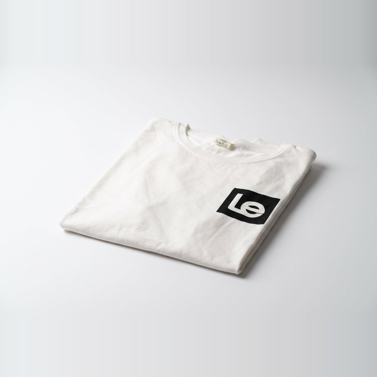 Small square Le T-shirt